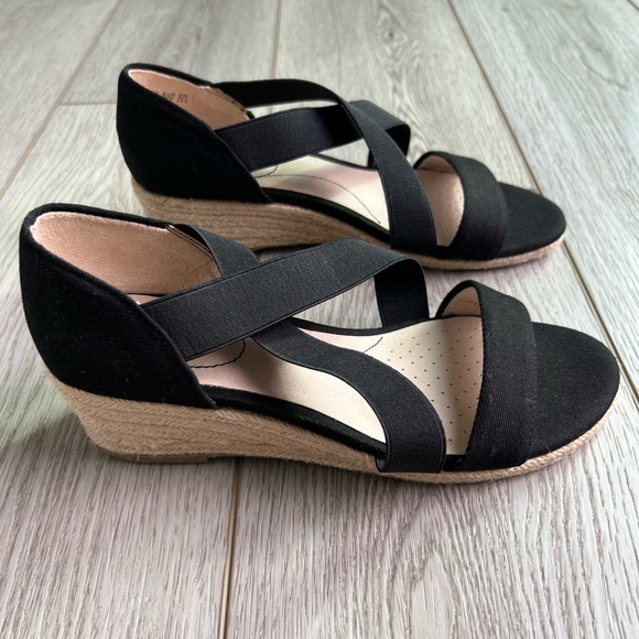 Life Stride Shoes - Life Stride Soft System Black Wedge Sandal size 7.5